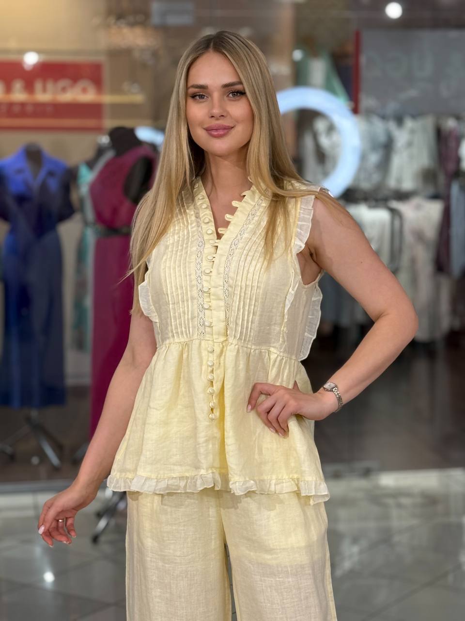 Conjunto de lino con espalda abierta.