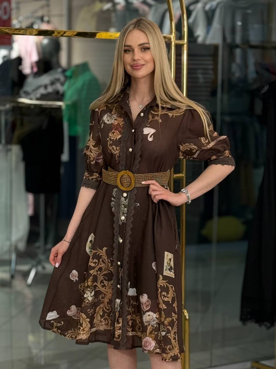 Vestido con estampado barroco