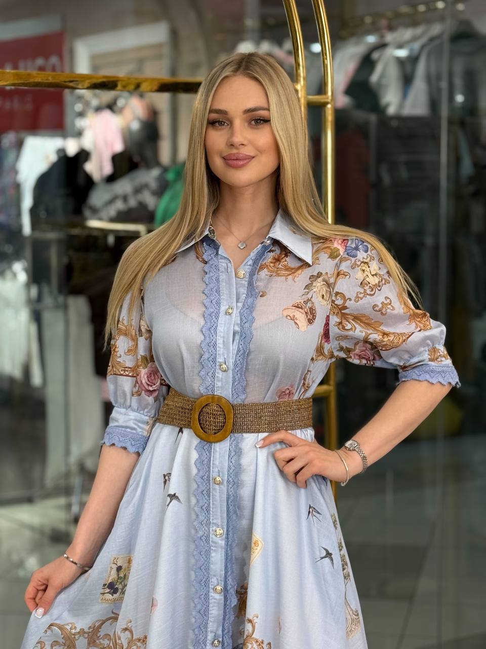 Vestido con estampado barroco