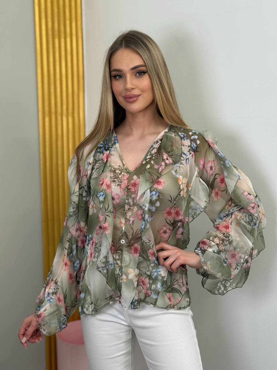 Blusa floral.