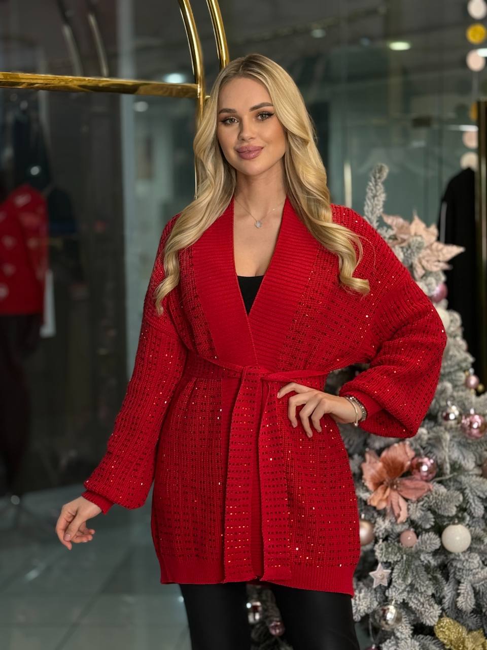 Cárdigan con cinturón y piedras