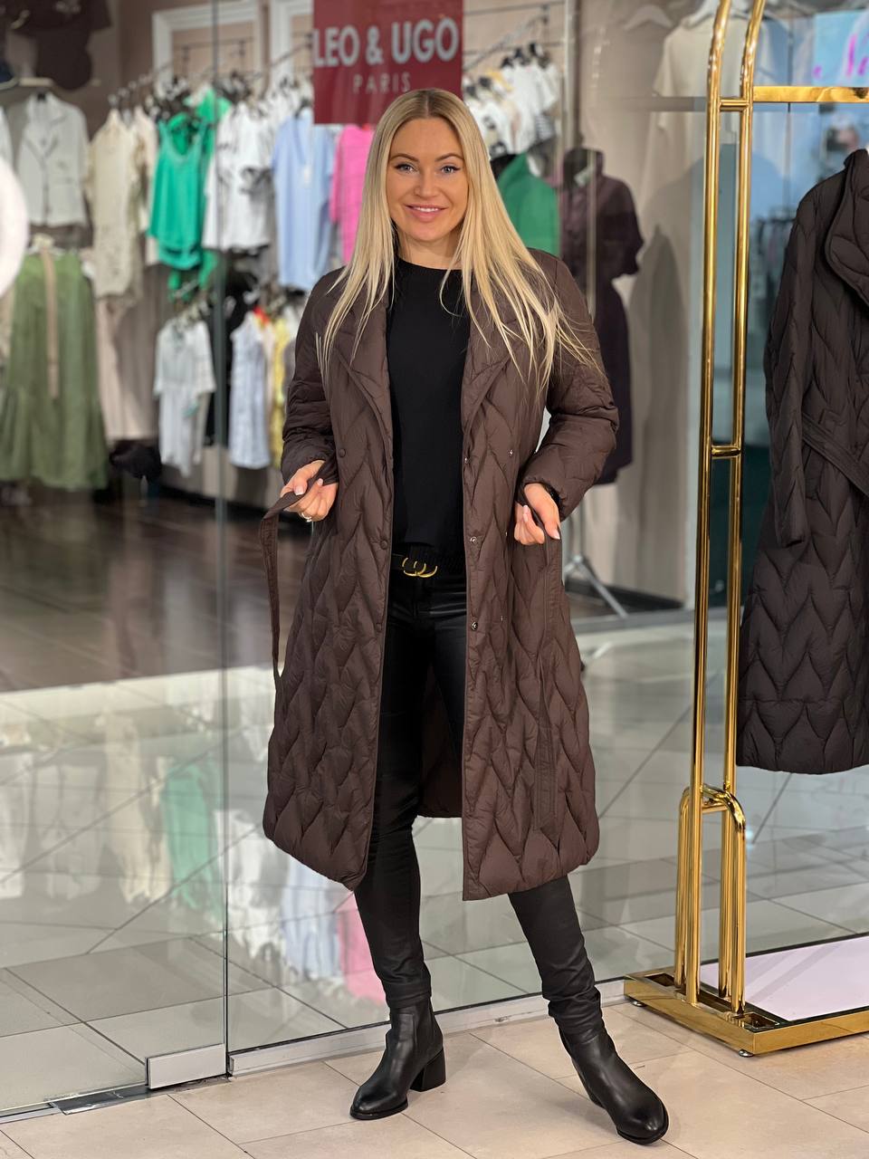 Abrigo largo con cinturón