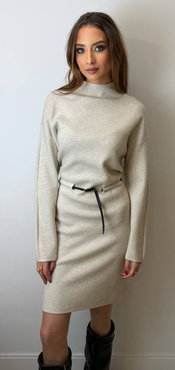 Vestido midi con cinturón